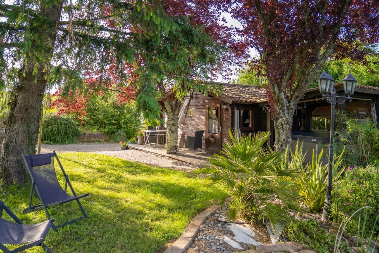 Le Bassin Du Tertre Panzió Fronsac  Kültér fotó