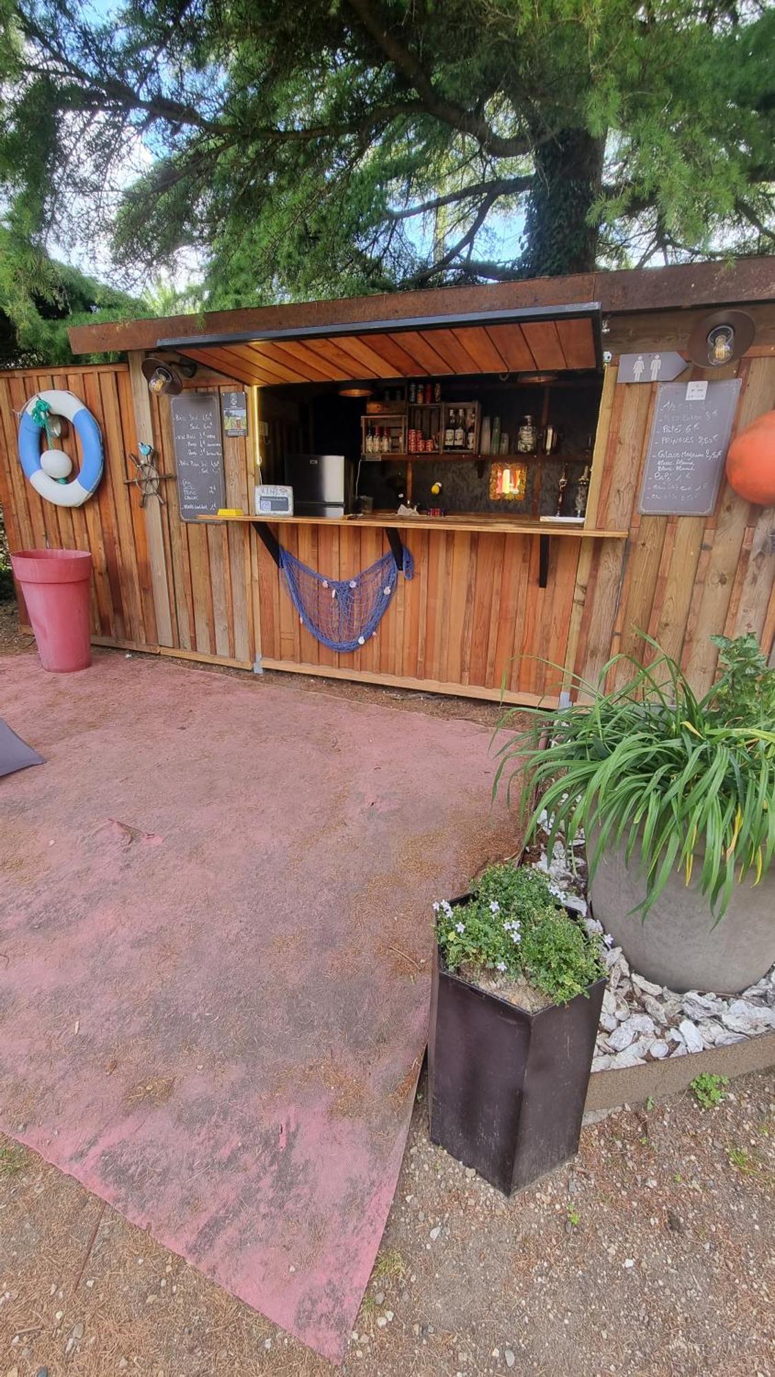 Le Bassin Du Tertre Panzió Fronsac  Kültér fotó